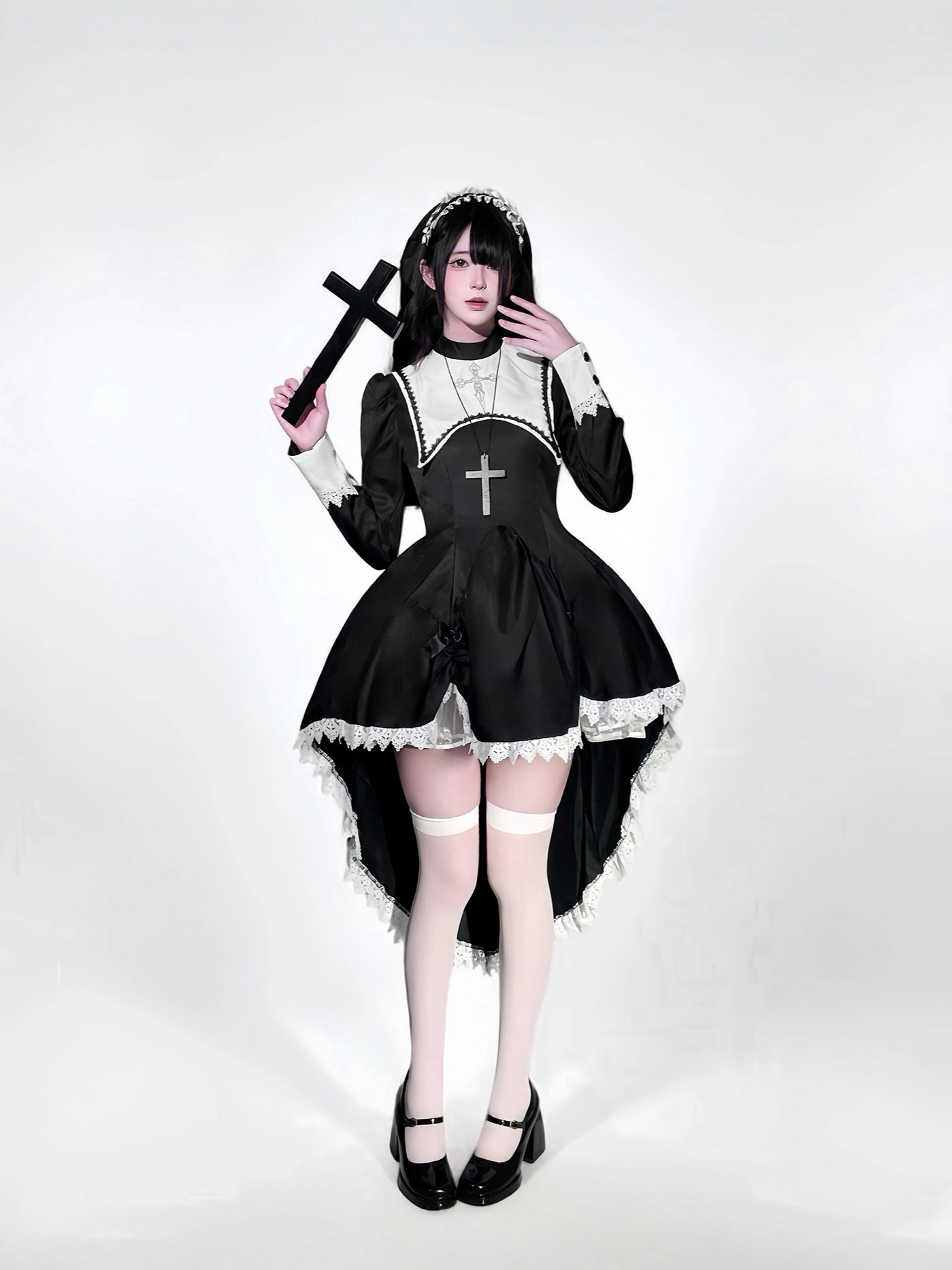 Embroidery Gothic - Costume de nonne d'halloween en forme