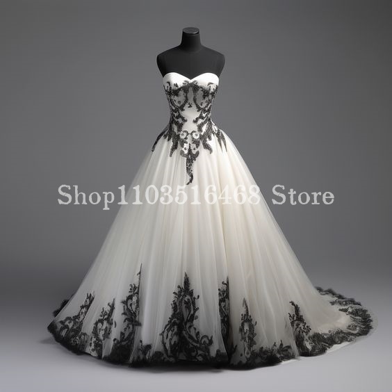 Embroidery Gothic - Robe de mariée gothique brodée noire