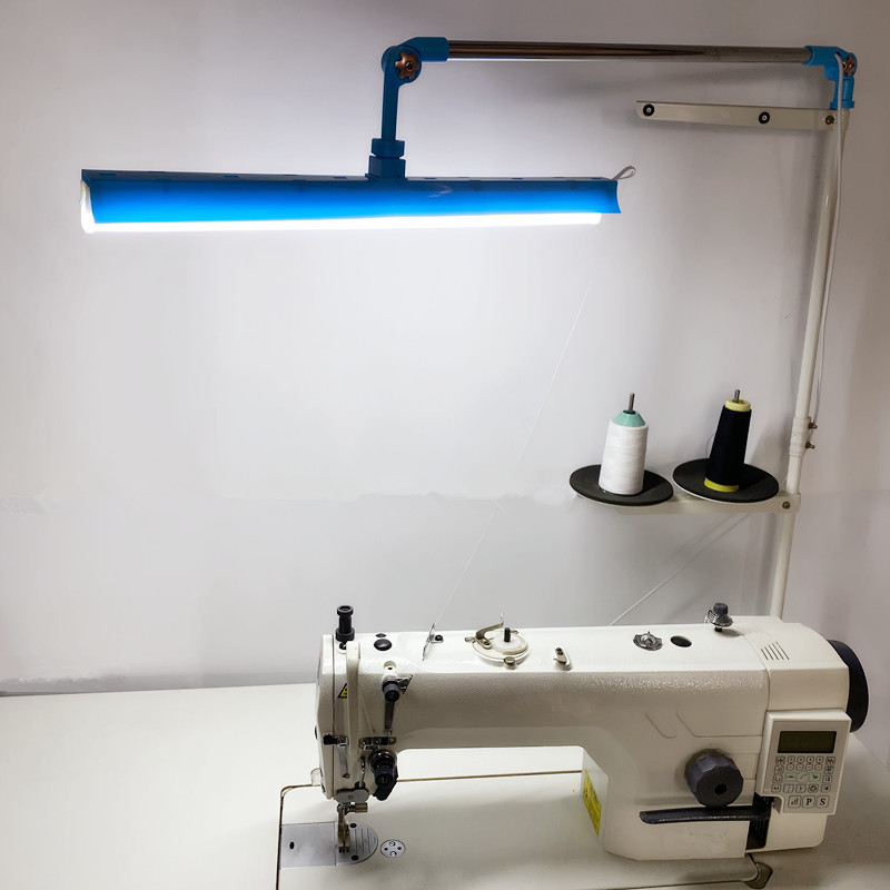 Machine à coudre porte-fil vêt - Embroidery Generator avis et prix