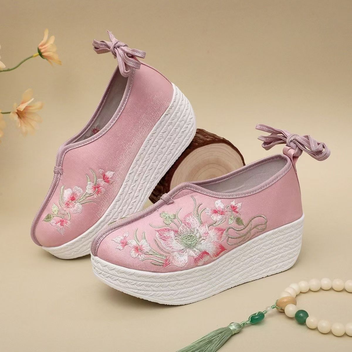Chaussures compensées brodées  - Embroidery Skirt avis et prix