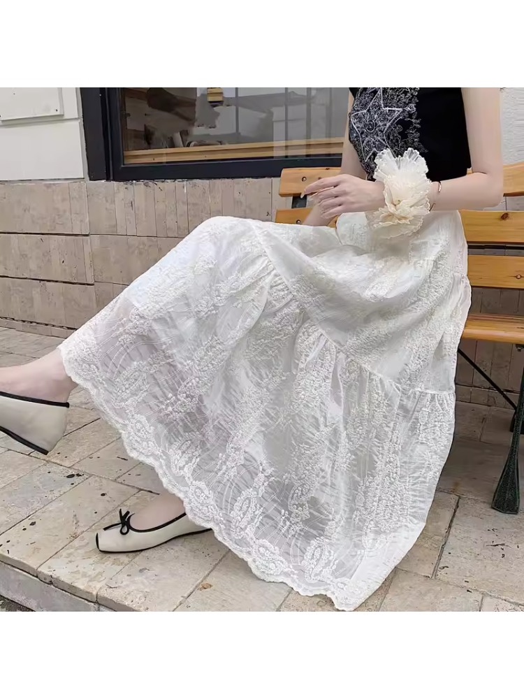 Jupe mi-longue taille haute év - Embroidery Skirt avis et prix