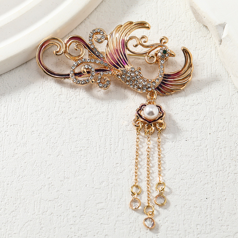 Collection de broches vintage  - Embroidery Unicorn avis et prix